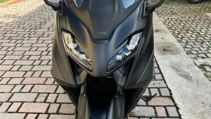 Yamaha T-Max 560 (2022 - 24)  (2)