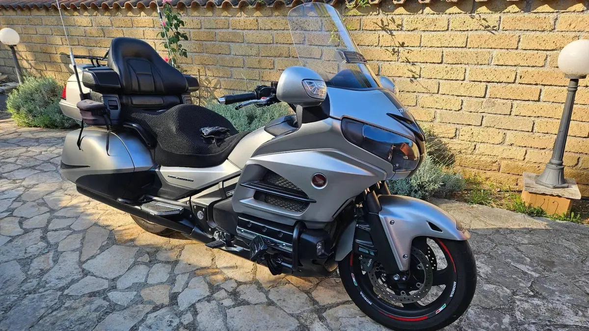 Honda GL 1800 Gold Wing (2012 - 17)  (14)