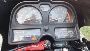 Suzuki   (7)