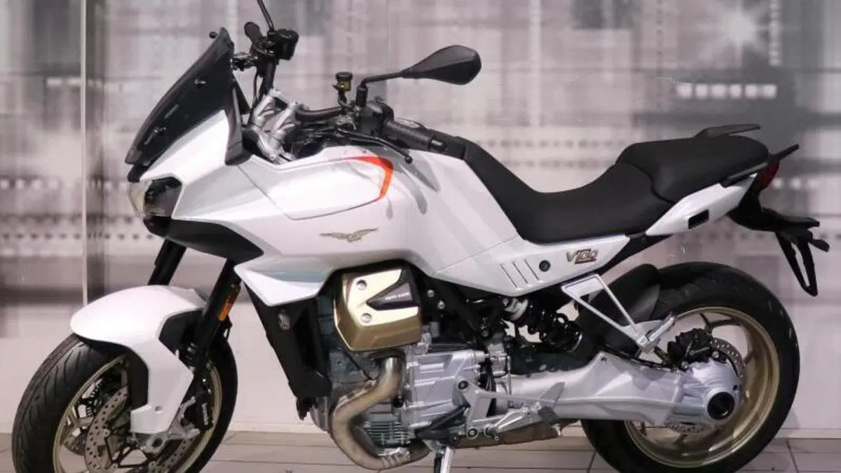 Moto Guzzi V100 Mandello (2022 - 24)  (7)