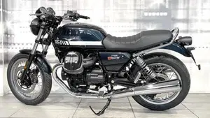 Moto Guzzi V7 Special (2021 - 24)  (2)