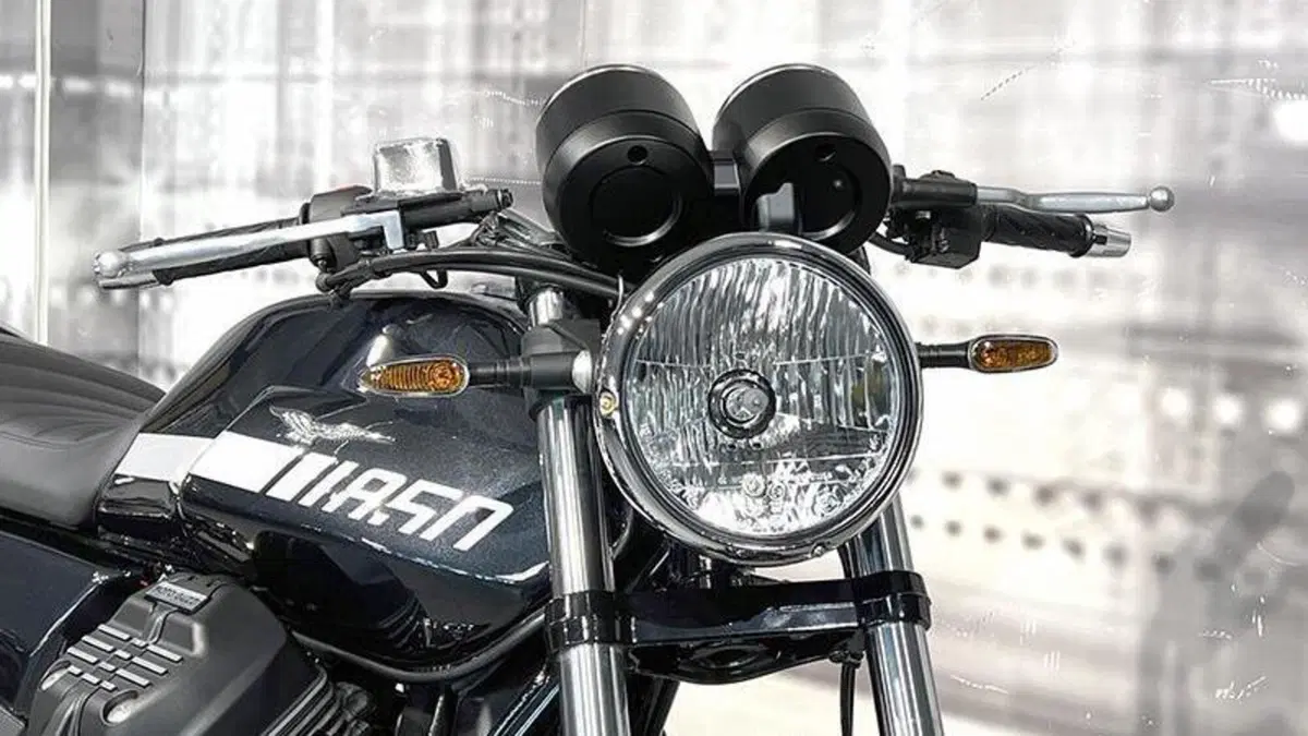 Moto Guzzi V7 Special (2021 - 24)  (3)