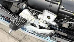Moto Guzzi V7 Special (2021 - 24)  (4)