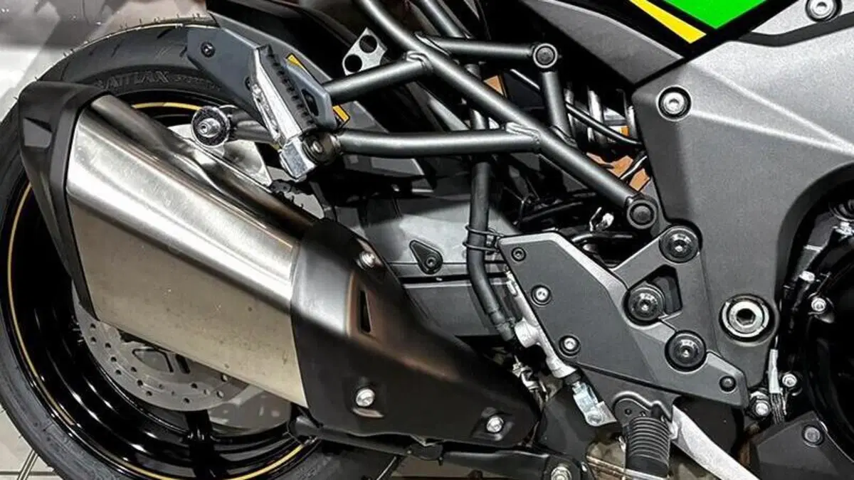 Kawasaki Versys 1100 SE (2025 - 27)  (8)