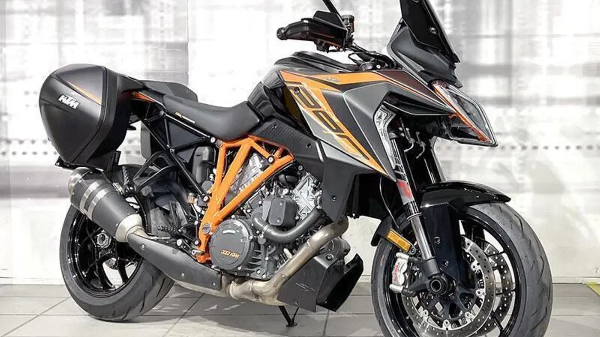 KTM 1290 Super Duke GT (2021 - 25) 