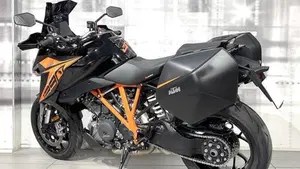 KTM 1290 Super Duke GT (2021 - 25)  (2)