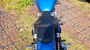 Royal Enfield Super Meteor 650 (2023 - 26)  (8)