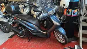 Piaggio Medley 150 ABS (2021 - 25)  (5)