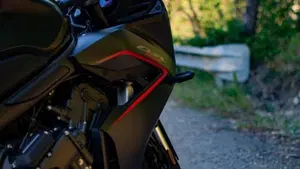 Honda CBR 650 R E-Clutch (2024 - 26)  (3)