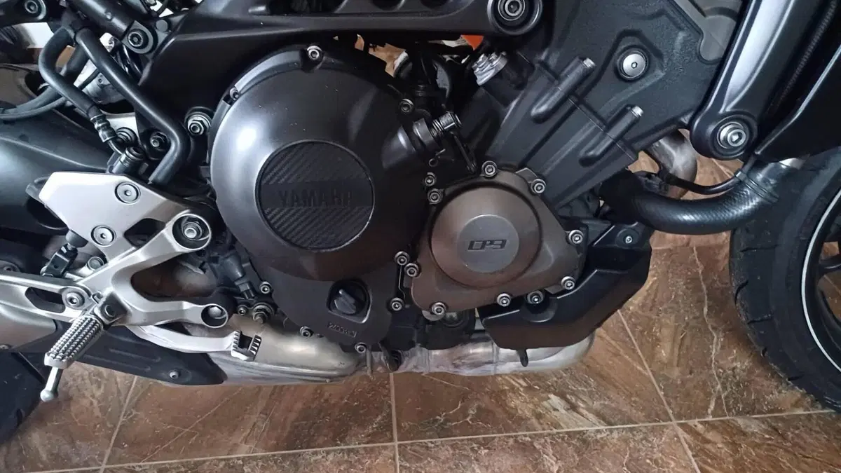 Yamaha MT-09 (2017 - 20)  (7)