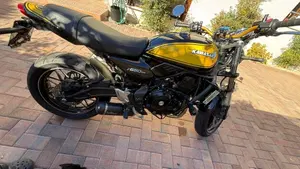 Kawasaki Z 650 RS (2025 - 27)  (10)