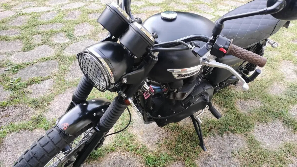 Triumph Scrambler (2006 - 17)  (5)