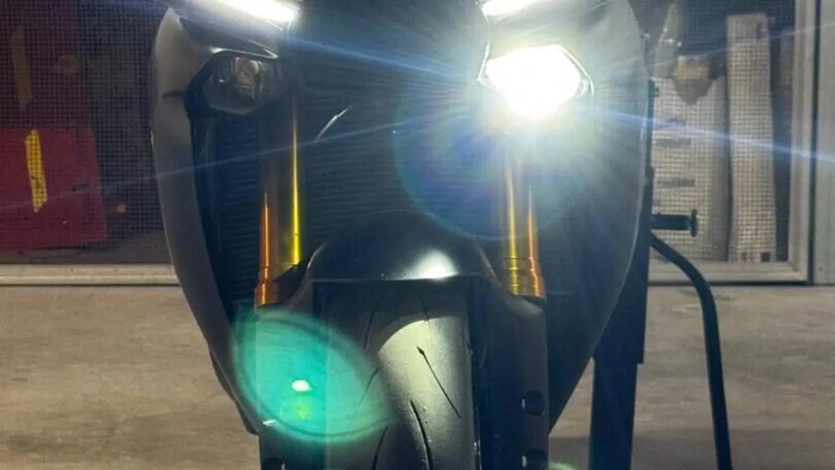 Yamaha YZF R1 (2017 - 19) 