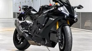 Yamaha YZF R1 (2017 - 19)  (5)