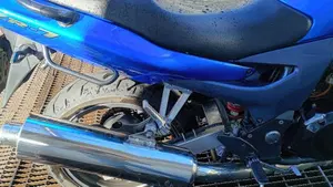 Kawasaki ZR-7 (2001 - 04)  (8)