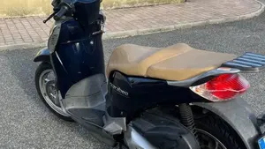 Aprilia Scarabeo 125 i.e. (2011 - 16)  (2)