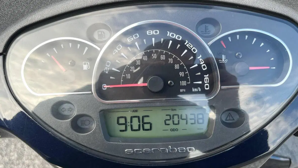 Aprilia Scarabeo 125 i.e. (2011 - 16)  (3)