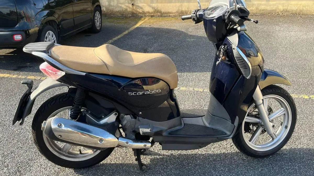 Aprilia Scarabeo 125 i.e. (2011 - 16)  (5)
