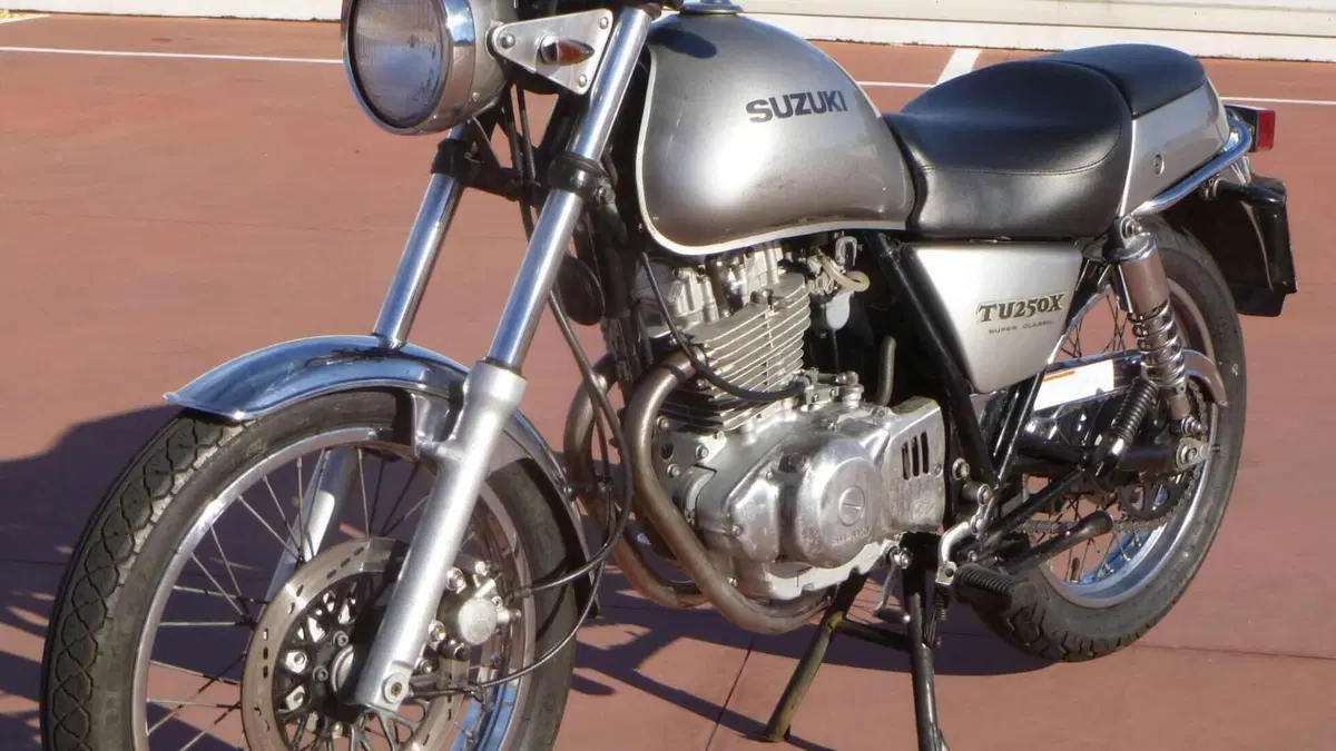 Suzuki TU 250 XX Super Classic (1996 - 00) 