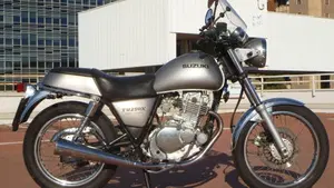 Suzuki TU 250 XX Super Classic (1996 - 00)  (2)