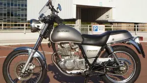 Suzuki TU 250 XX Super Classic (1996 - 00)  (7)