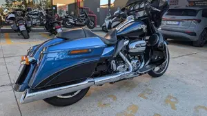 Harley-Davidson 107 Street Glide (2017 - 19) - FLHX  (2)