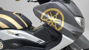 Yamaha T-Max 500 (2004 - 07)  (3)