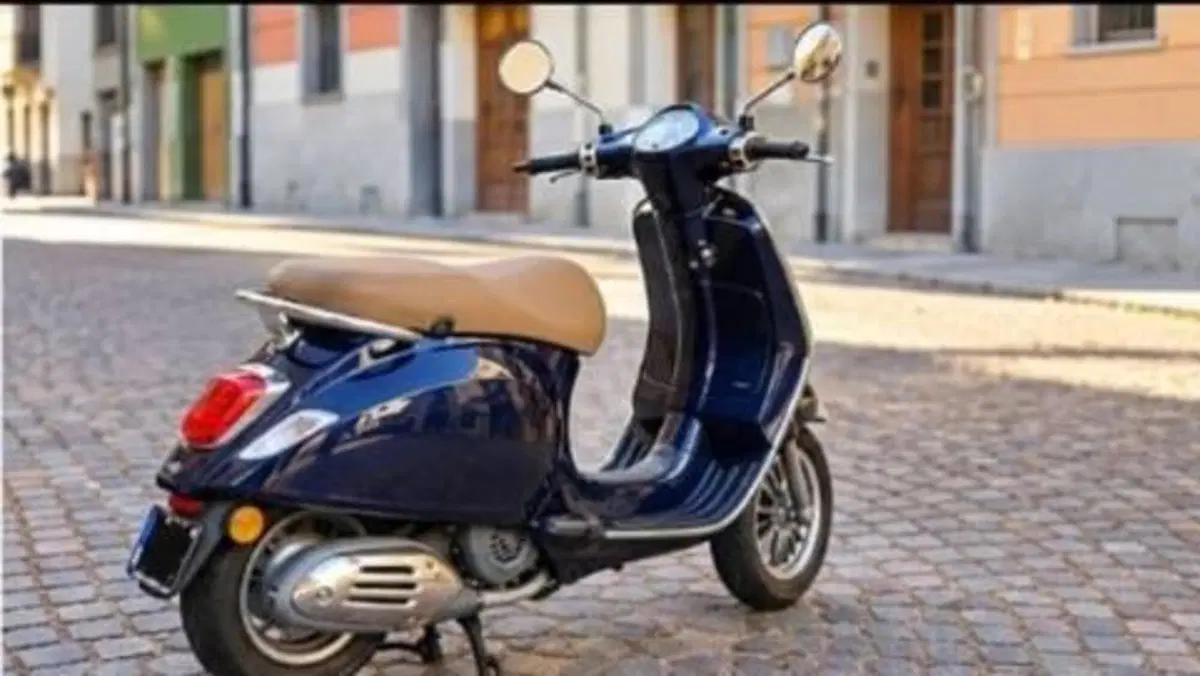 Vespa Primavera 125 3V ie ABS (2018 - 19)  (2)