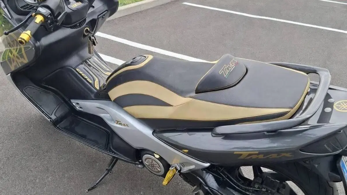 Yamaha T-Max 500 (2004 - 07)  (5)