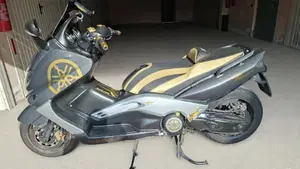 Yamaha T-Max 500 (2004 - 07)  (6)