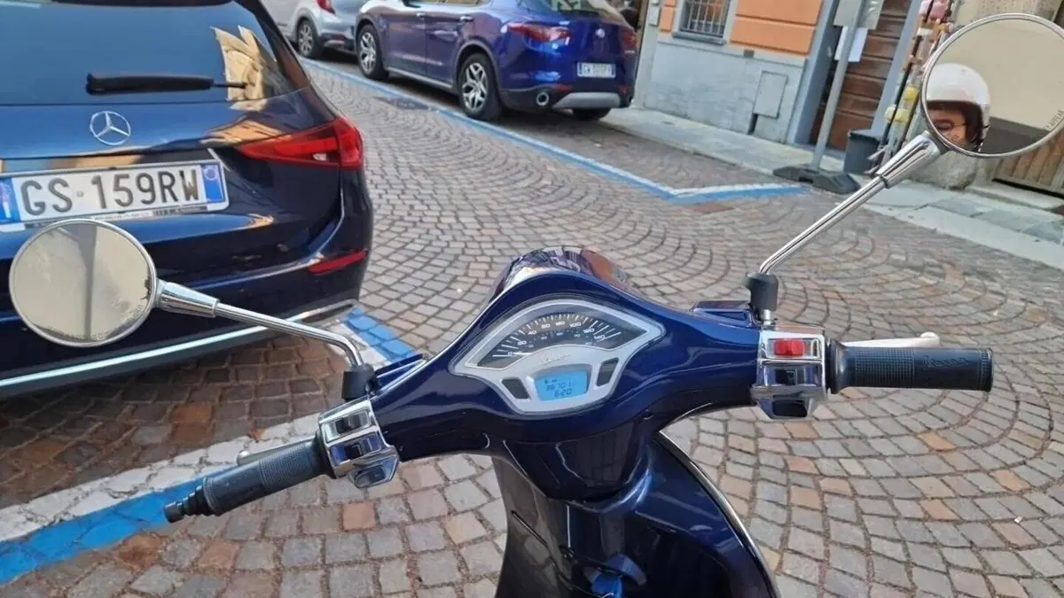 Vespa Primavera 125 3V ie ABS (2018 - 19)  (5)