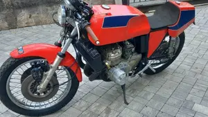 Suzuki   (4)