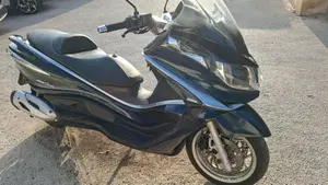 Piaggio X10 350 ie (2011 - 17)  (4)
