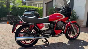 Moto Guzzi   (2)