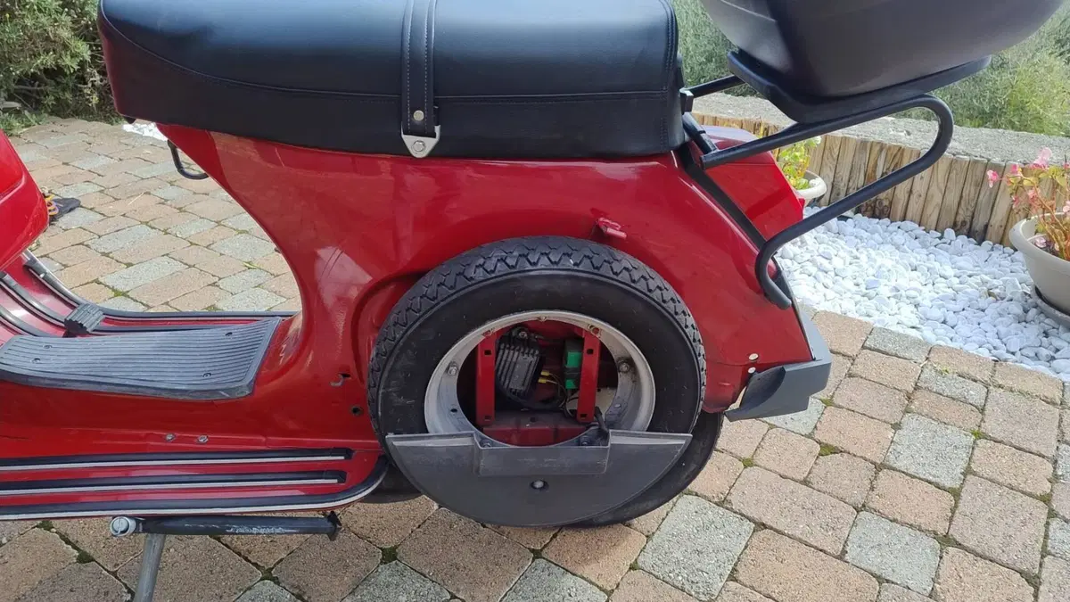 Piaggio   (9)