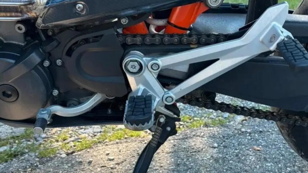KTM 690 SMC R (2021 - 22)  (6)