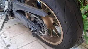 Yamaha XSR 700 XTribute (2022 - 24)  (4)