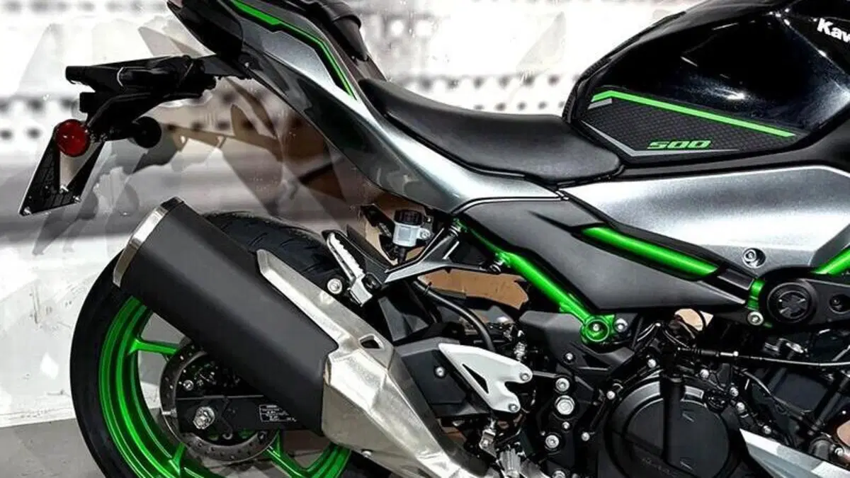 Kawasaki Z 500 SE (2024 - 27)  (6)
