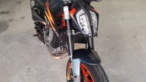 KTM 890 Duke R (2021 - 23)  (2)