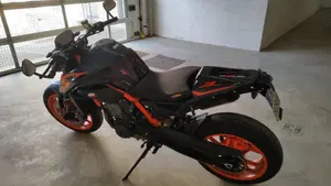 KTM 890 Duke R (2021 - 23)  (3)