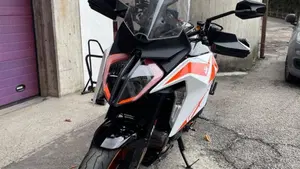 KTM 1290 Super Duke GT (2019 - 20)  (6)