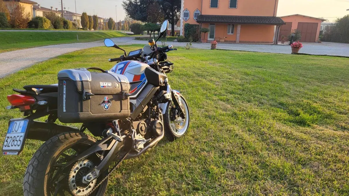 Bmw F 800 R (2009 - 11)  (3)