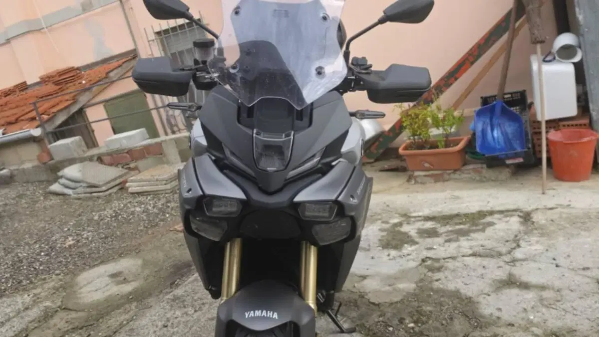Yamaha Tracer 9 GT (2025 - 26)  (2)