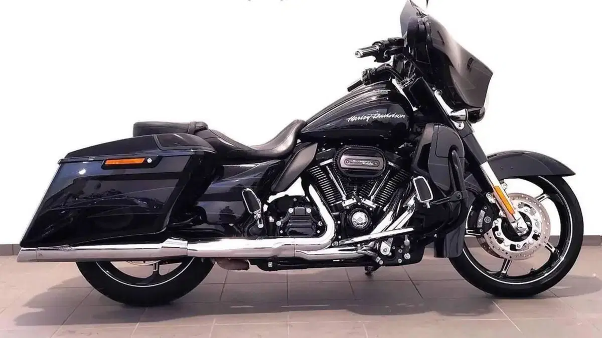 Harley-Davidson 114 Street Glide (2017) 