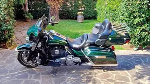 Harley-Davidson 1690 Electra Glide Ultra Limited (2016) - FLHTK  (4)