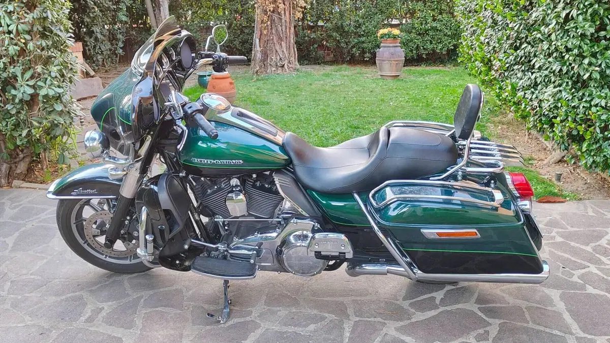 Harley-Davidson 1690 Electra Glide Ultra Limited (2016) - FLHTK  (14)