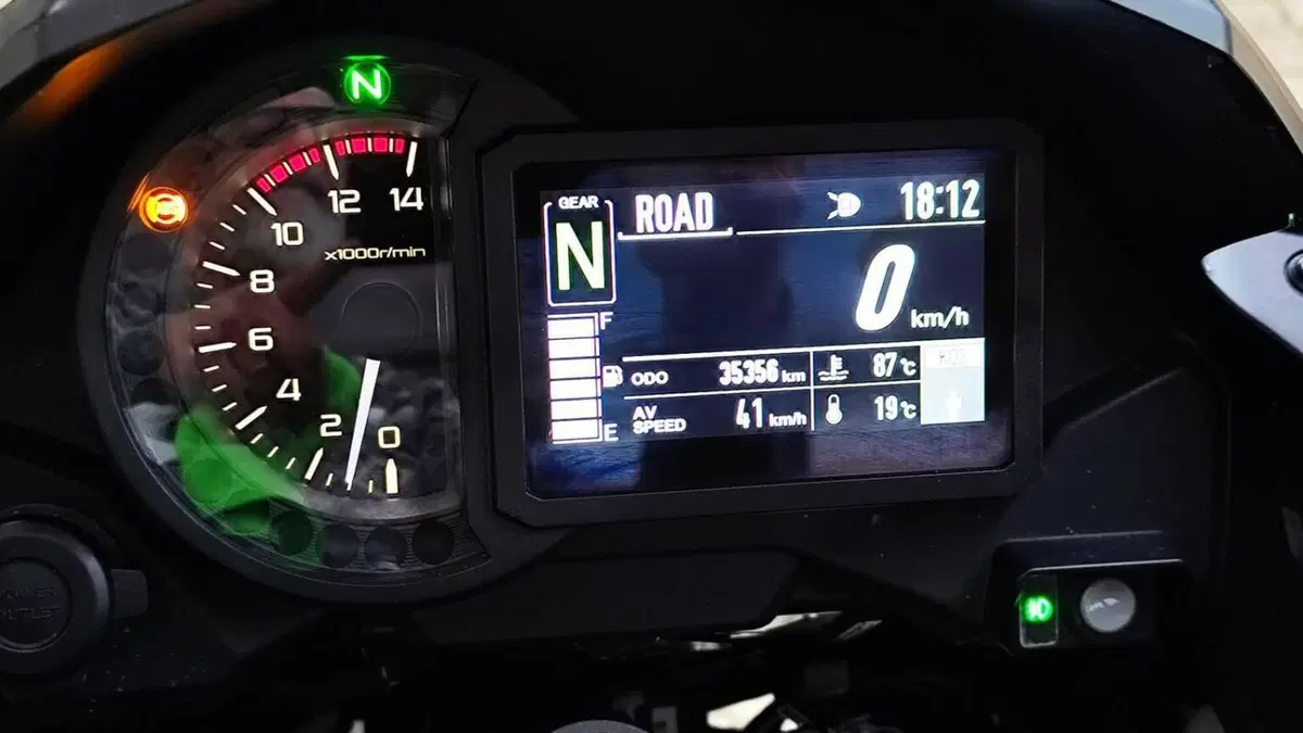 Kawasaki Versys 1000 Grand Tourer SE (2019 - 20)  (2)