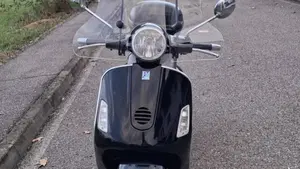 Vespa Granturismo 125 L  (2)