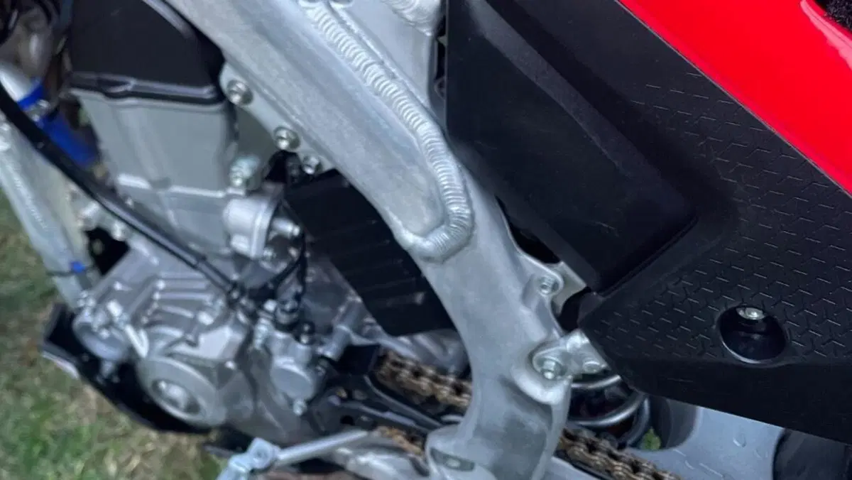 Honda CRF 450R (2026)  (4)