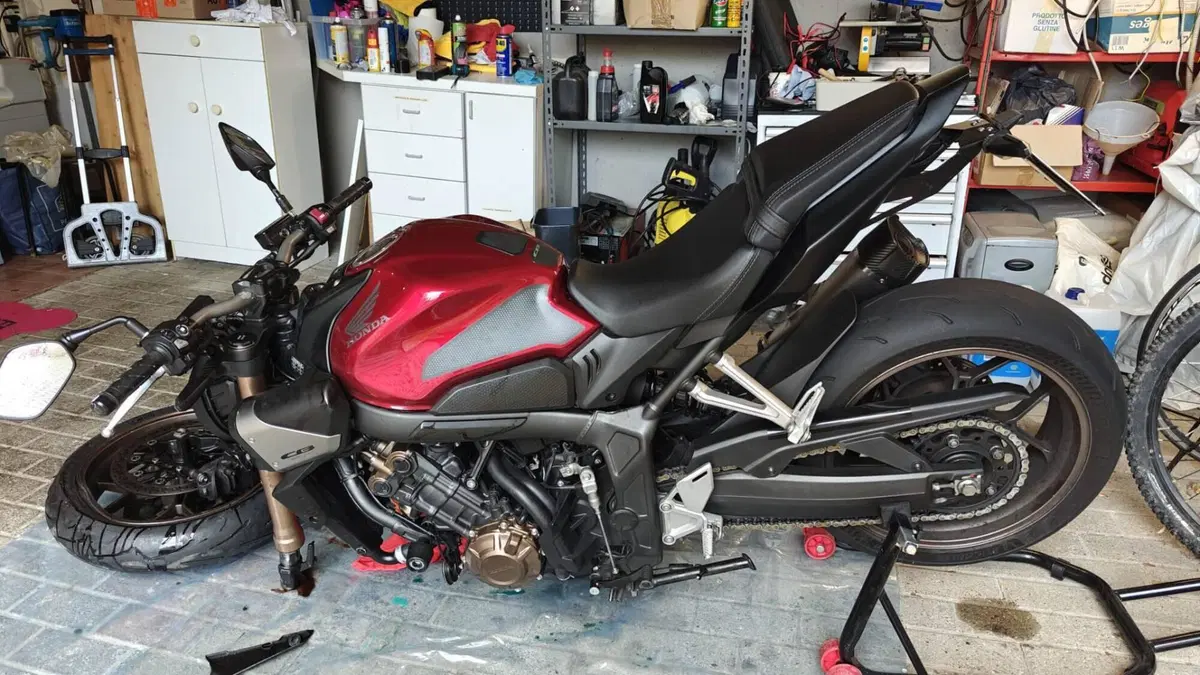 Honda CB 650 R (2024 - 25)  (2)